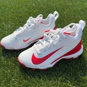 Nike Alpha Shark Cleats